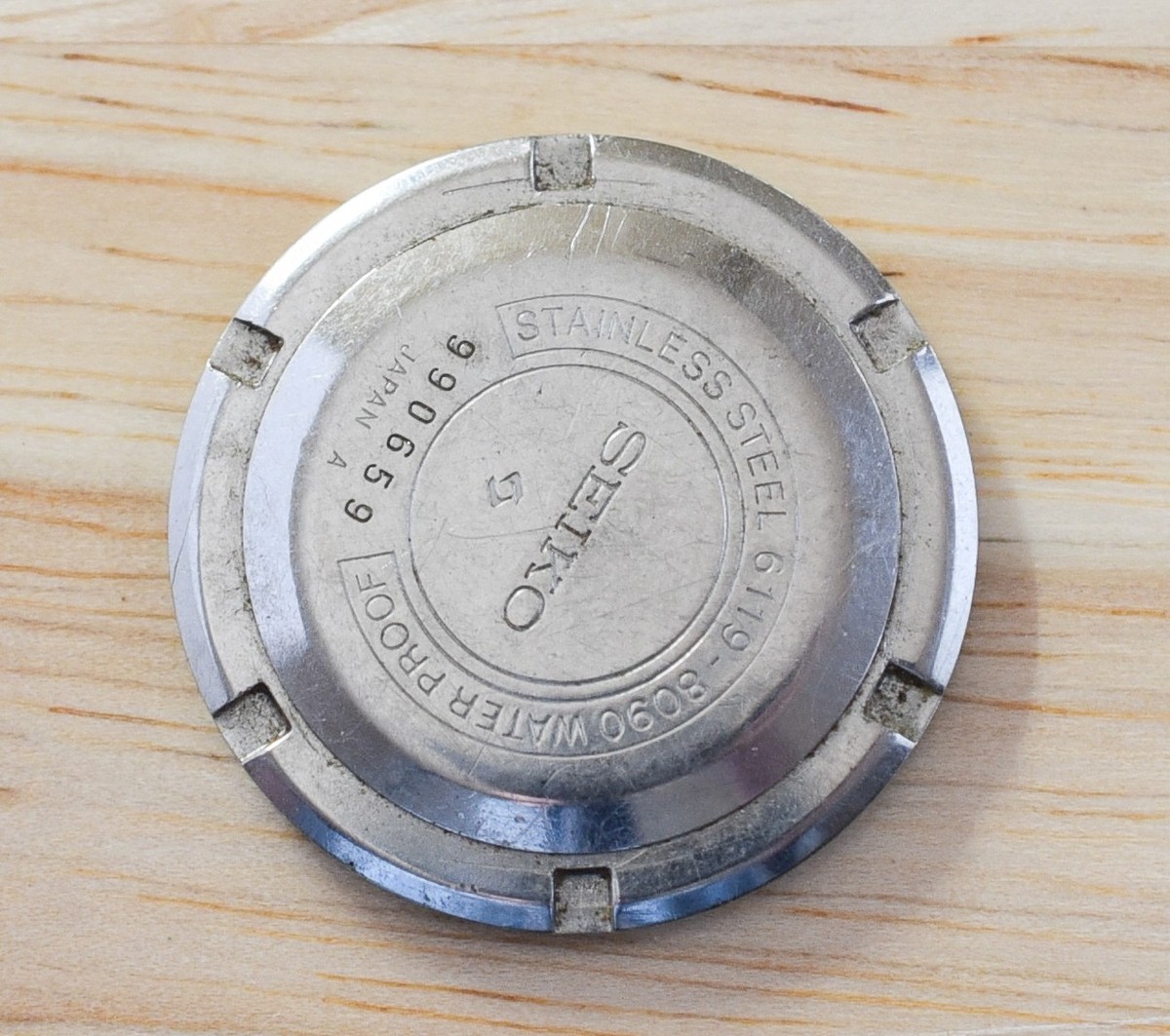 Rare Vintage SEIKO 6119 8090 MACVSOG Vietnam Era Case Back Watch