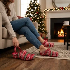 Crocs Baya Holiday Graphic Clog Red Fair Isle Size M9 W11 Christmas Gift NWT