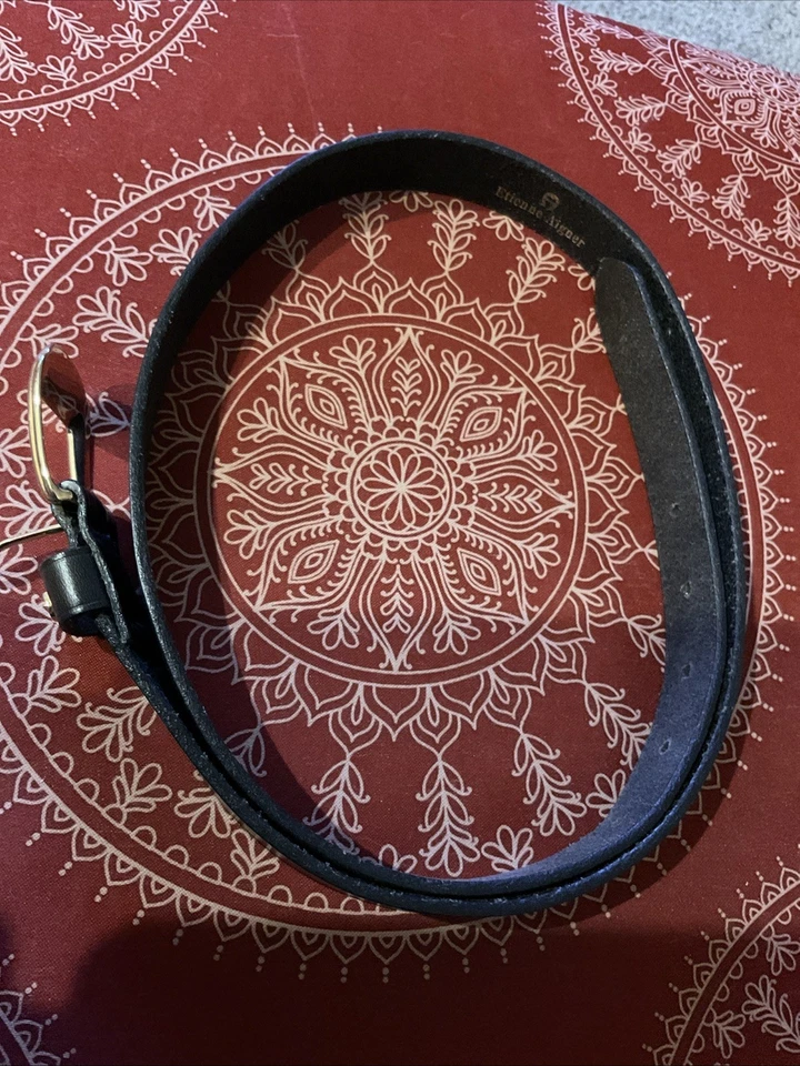 Vintage Etienne Aigner Skinny Leather Belt Black with Gold Logo & Buckle Large - Image 4 of 4