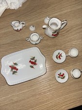 VINTAGE MINIATURE DOLLHOUSE TEA SET, CHRISTMAS CARDINAL, LEFTON