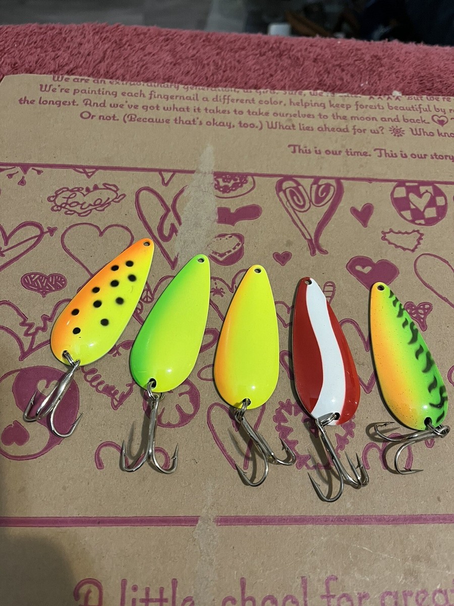 cinco fishing lure Cha Cha Kokanee 1.5", Silver Mirror/Hot Pink Glow The Trace 5 is the little brother to one of the best multi Rapala OG Rocco 5 Crankbait
