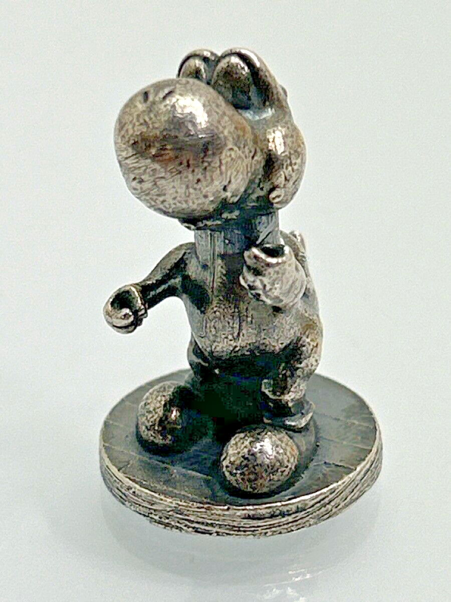 Yoshi Sterling silver Yoshi statue 32mm tall 34.1 gm .925 Yoshi Sterling silver Yoshi statue 32mm tall 34.1 gm .925