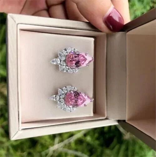 Pendiente con halo de zafiro simulado corte pera de 3 quilates para mujer enchapado en oro blanco de 14 k Foto 2 de 4