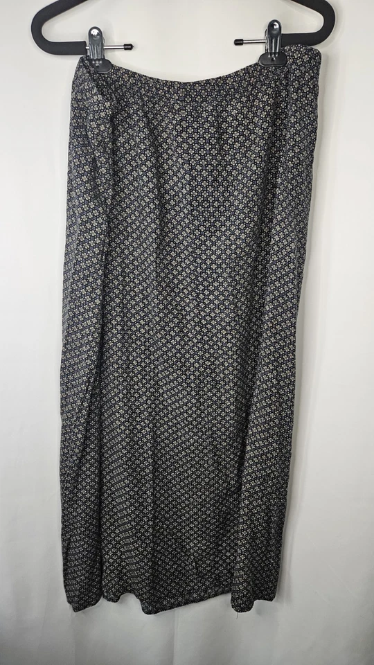 Saia Vintage Estúdio Preta Poliéster Elástico Cintura Estampada Tamanho 1X Boho Cottage - Imagem 2 de 4