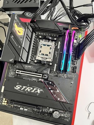 ASUS ROG Strix B850-F WiFi Motherboard, AM5, ATX, DDR5, PCIe5