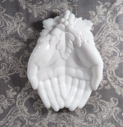 Vintage Westmoreland Milk Glass Open Hands Trinket Dish 7" ~ Victorian Revival