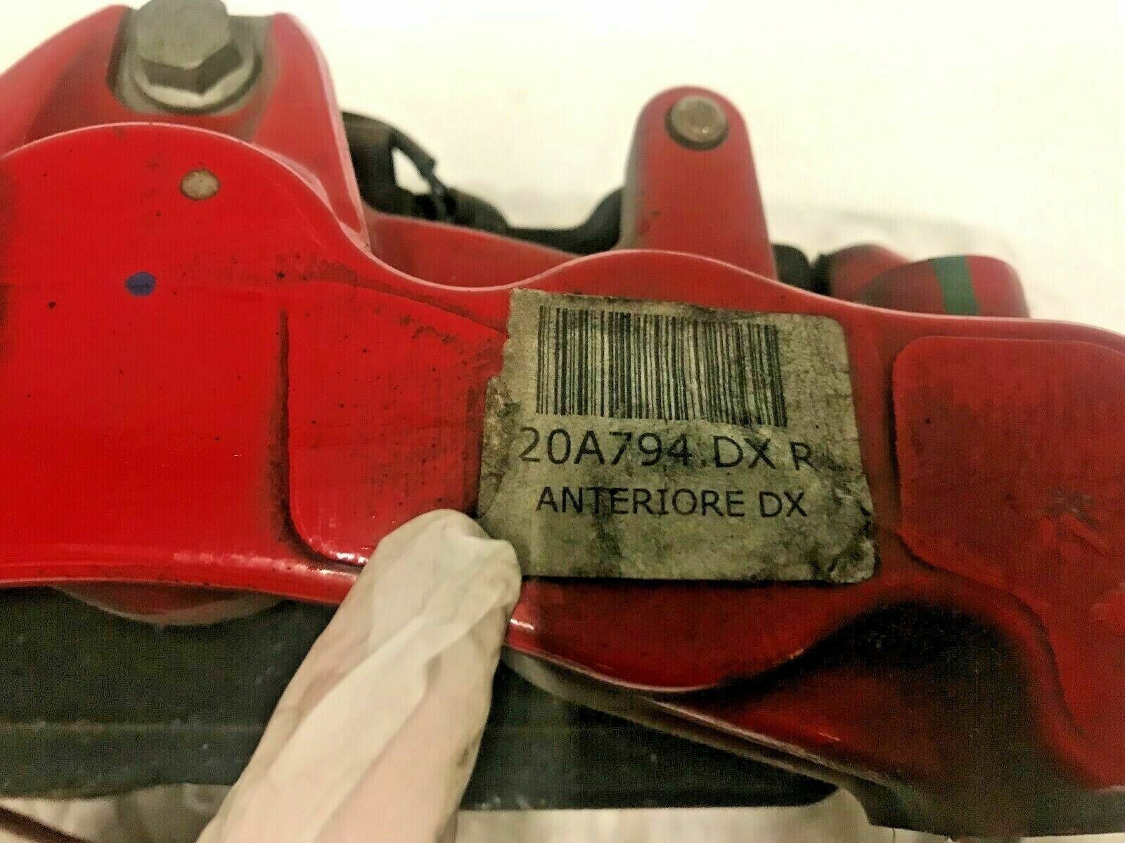 FERRARI 458 ITALIA SPIDER PASSENGER RIGHT BRAKE CALIPER WITH PADS RED OEM 261771