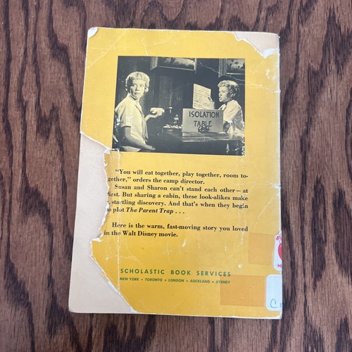 THE PARENT TRAP WALT DISNEY MOVIE 1968 FIRST ED. ILLUSTRATED - Picture 3 of 6