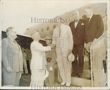 1947 Press Photo President Truman sees delegates off to conference in Brazil, DC
