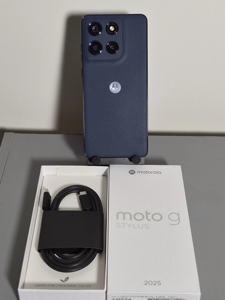 Moto G Stylus 2025, XT2517-1 (METRO ONLY)  128GB - 8GB RAM - Image 3 of 4
