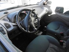 Feu arrière Nissan TINO