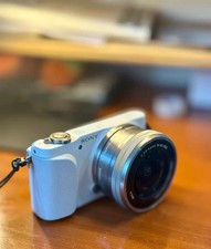 Sony Alpha NEX-3N 16.1MP 180 Flip Screen Mirrorless Digital Camera 16-50mm Lens