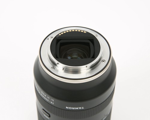 Tamron 28-200 mm f/2.8-5.6 Di III RXD Sony obiettivo zoom attacco E / formato full frame - Foto 7 di 7