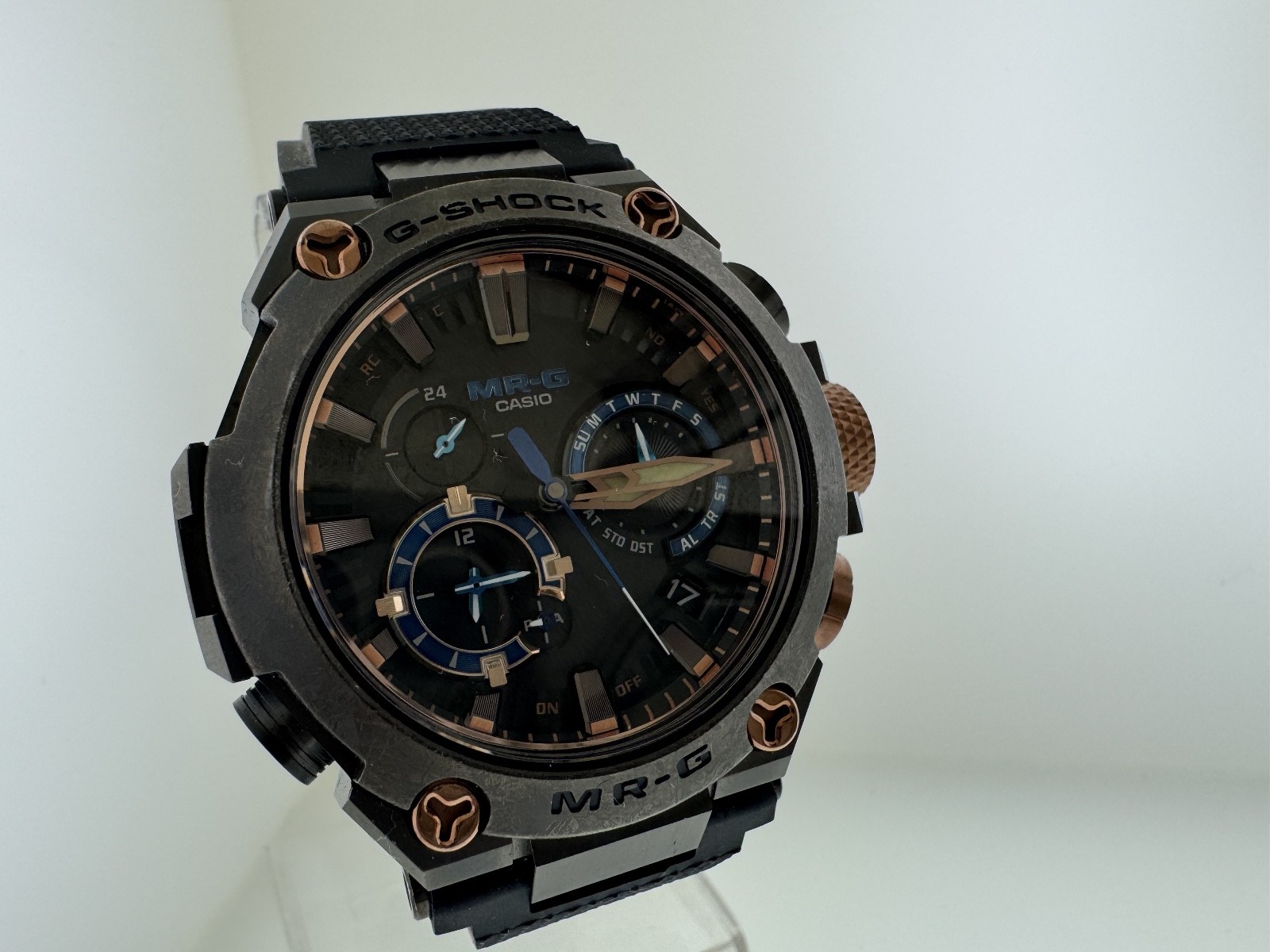 Original Casio G-Shock MRGB 2000R 1A BLACK BAND BENZEL DISPLAY CASE SAMPLE 21