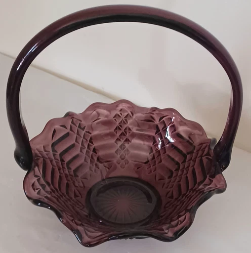 *RARE* Pristine FENTON Purple Amethyst Basket Art Glass Handle 8"