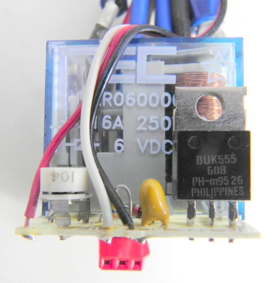 R/C Relay, FUTABA Plug - Image 3 of 3