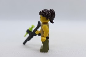 Hero Olive FEMALE 5887 Dog Tags DINO 2012 LEGO&reg; Minifigure Mini Figure