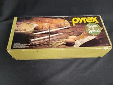 Vintage Pyrex Bake a Round Glass Tube  & Metal Rack Bread Maker Set 990 & Box