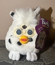 Tiger 1999 Furby Buddies Good Light Plush Small Furby NWT