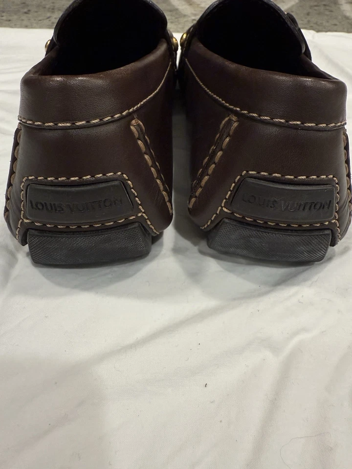 Mocasines Louis Vuitton de cuero marrón para hombre EE. UU. 6 Foto 4 de 4