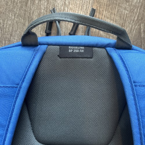 LOWEPRO Ridgeline BP 250 AW, Blue Backpack Laptop Bag NWOT - Picture 3 of 9