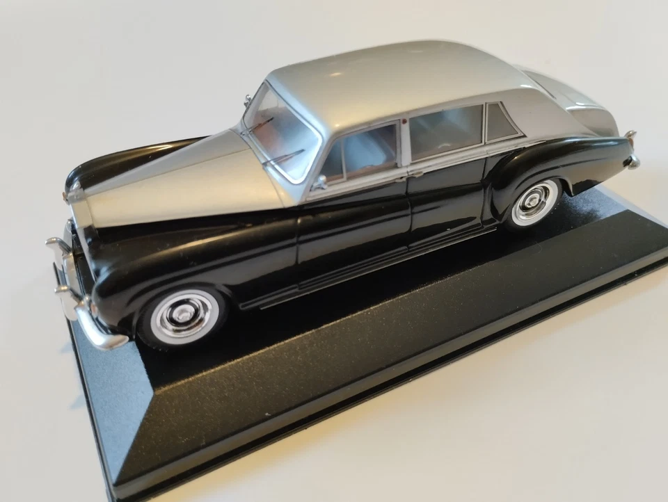 Rolls Royce Phantom VI Mulliner James Young 1970 TRUESCALE MINIATURES 1/43 - Immagine 4 di 4