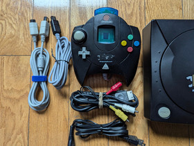 Sega Dreamcast R7 Regulation 7 Console NTSC-J 3 Game VMU New Clock Battery Set.