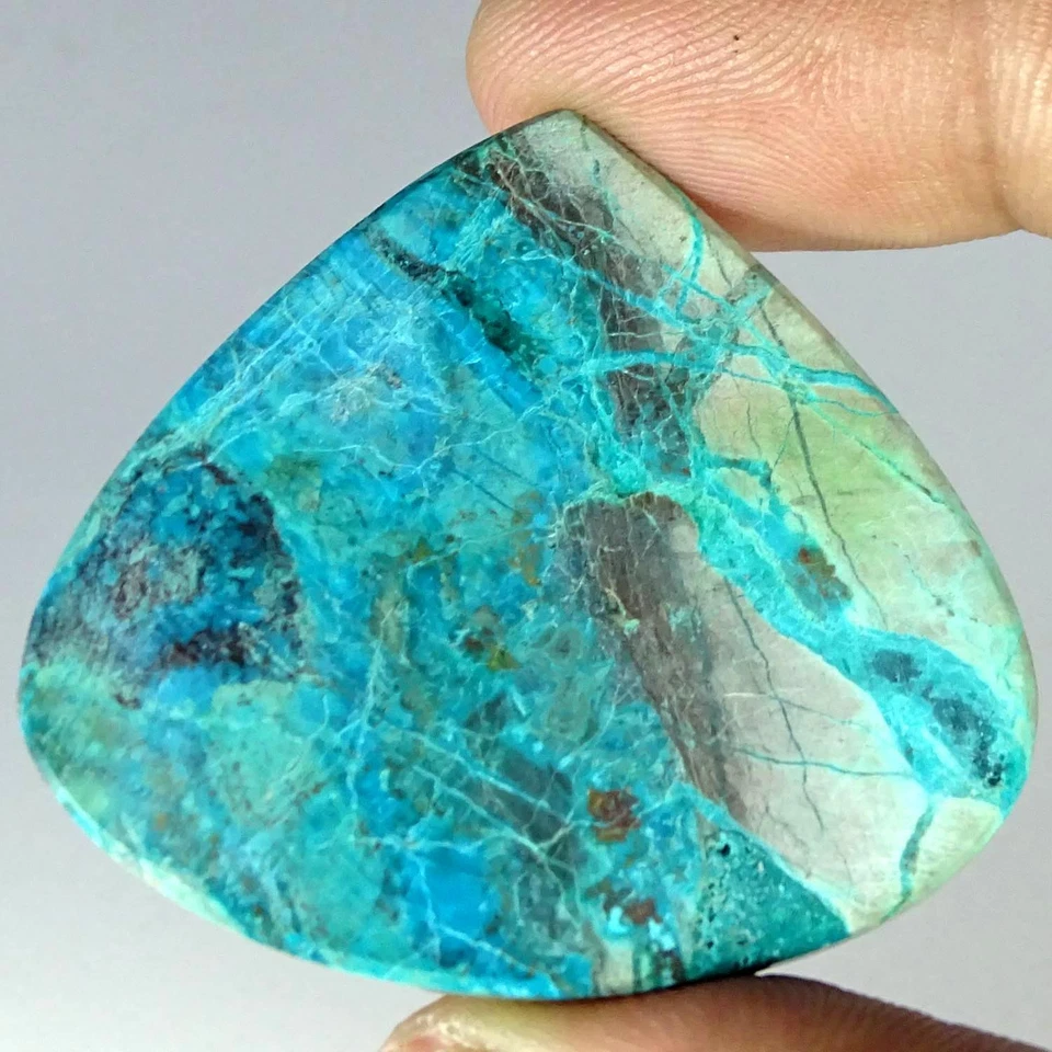 86,40 quilates. Piedra preciosa cabujón ovalado azurita shattuckita fina natural 39X43X7MM Foto 2 de 4