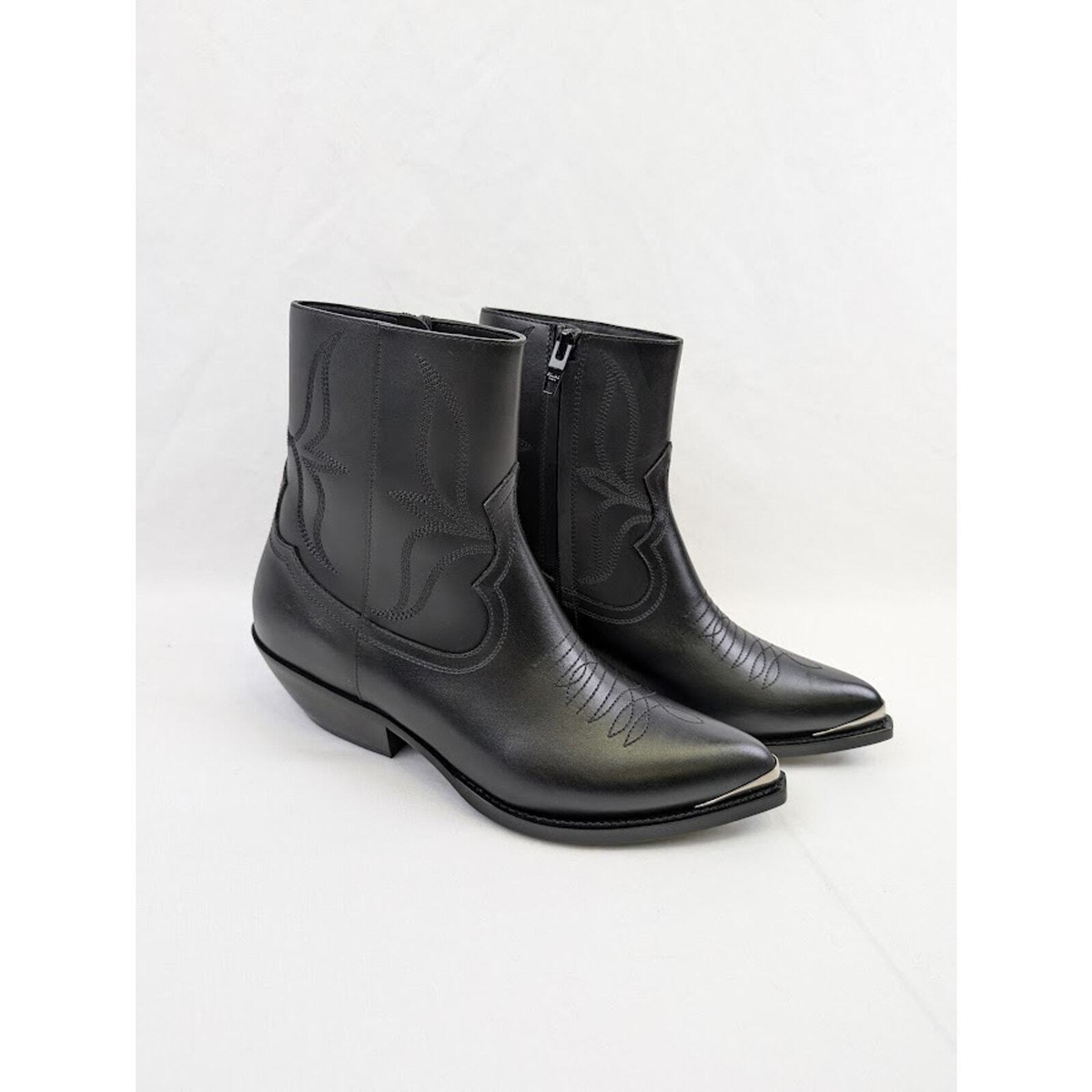 CELINE Q:2 / Shiny Calfskin Zipped Boot W/Metal Toe 50 in Black