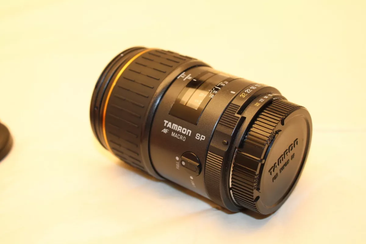 Tamron 90mm Auto Focus 1:2.8 Macro Lens for Nikon - Model 72E - UNTESTED