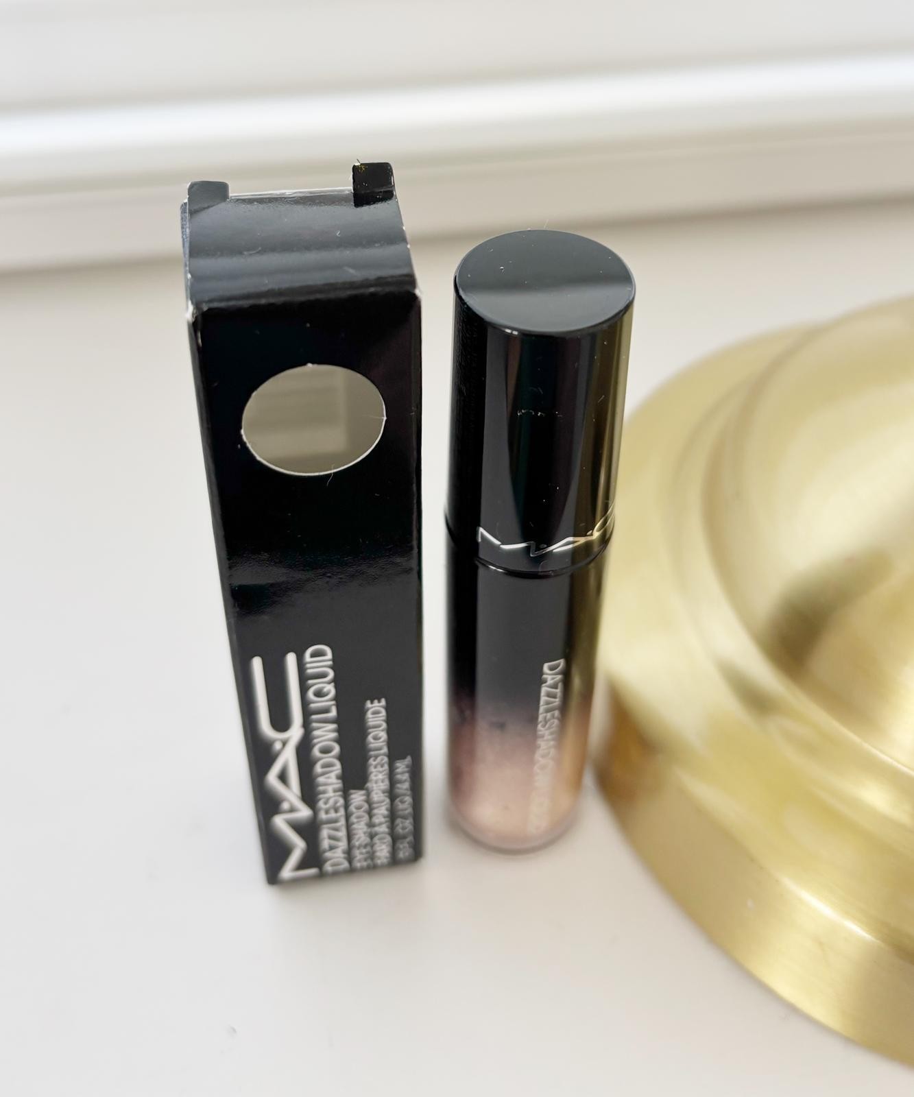 MAC Dazzleshadow Liquid Eyeshadow - Everything Is Sunshine Glitter