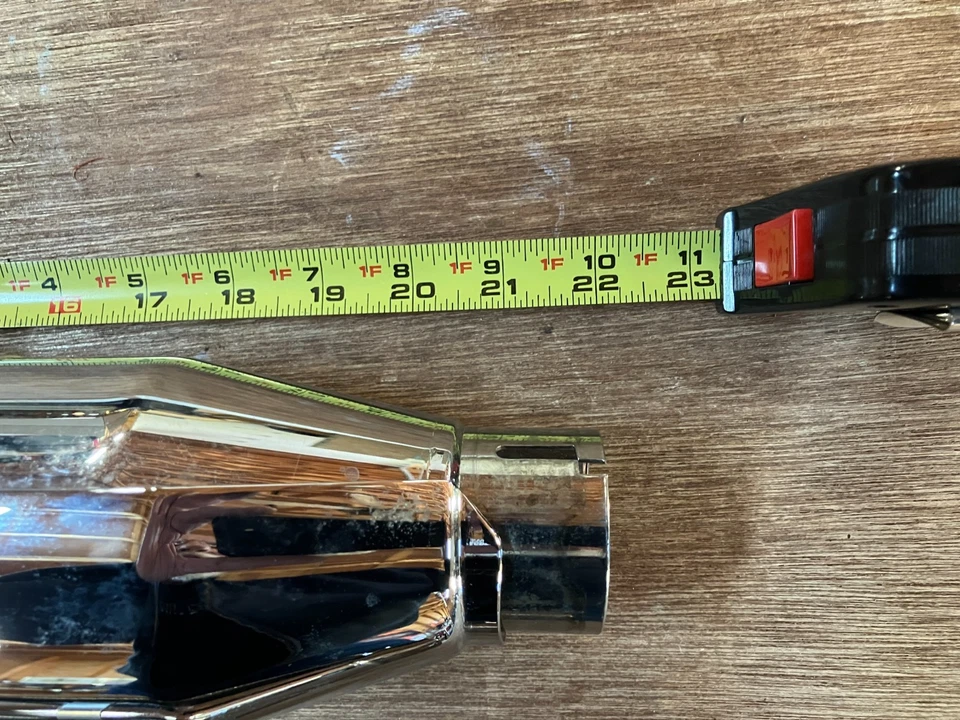 Silenciadores sin cordones Harley Davidson Softail Deluxe # 65358-07 Foto 3 de 4