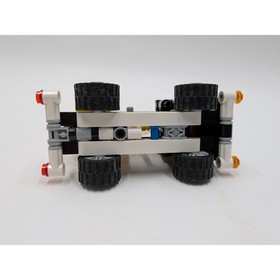 LEGO Technic Cherry Picker 42031 Construction Truck 2-in-1 Set 2015 Yellow Black