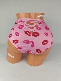 Cacique Cheeky Brief Sexy Plus Panty Lingerie 14/16 Pink Red Lips Kisses