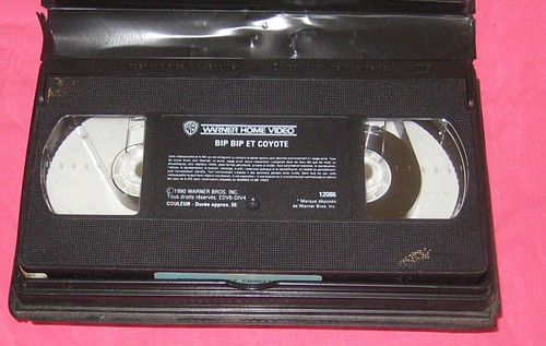 VHS. Bip Bip et Coyote. La Collection du 50e anniversaire. Warner Bros. 1990. - Picture 2 of 3