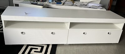 tv regal weiß mit kristallgriff  1.40cm lang & 0.40cm breit | in holz hochglanz