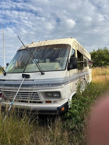 American Motor Home Dolphin 2760 7.2 V8 1987 Spares or Repair - Picture 2 of 13