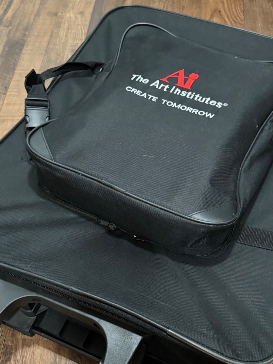 The Art Institute (Ai) Rolling Artist Portfolio Supply Bag Art