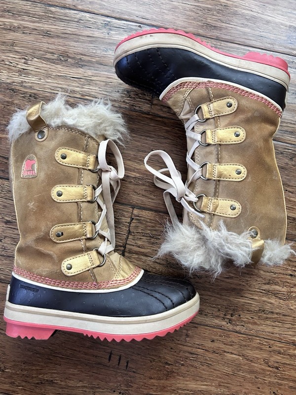 SOREL Torfino Joan Of Arctic Snow Boots - Girls size 1 EUC