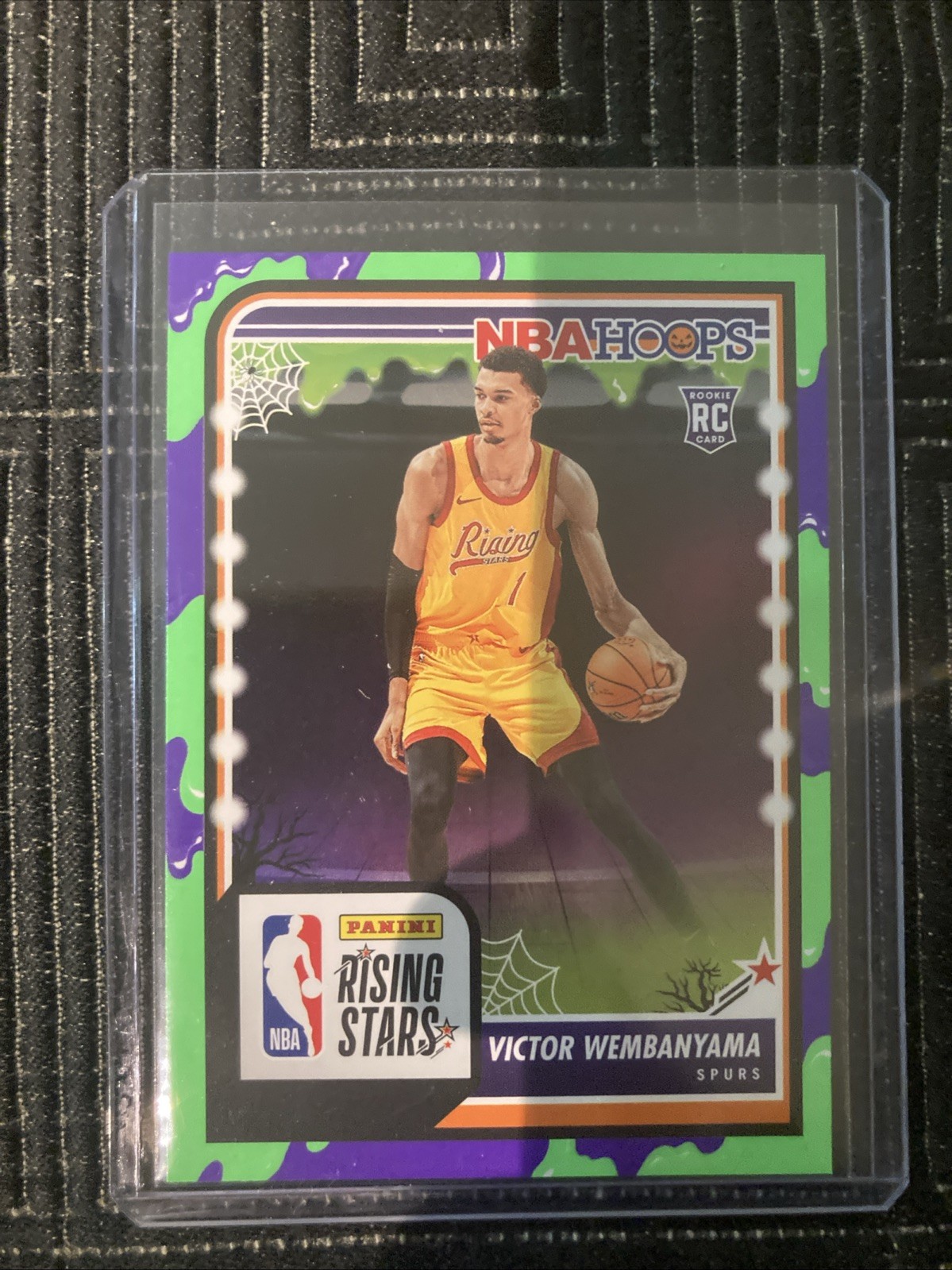 2023-24 Panini Haunted Hoops - Rising Stars Victor Wembanyama #282 Slime (RC)