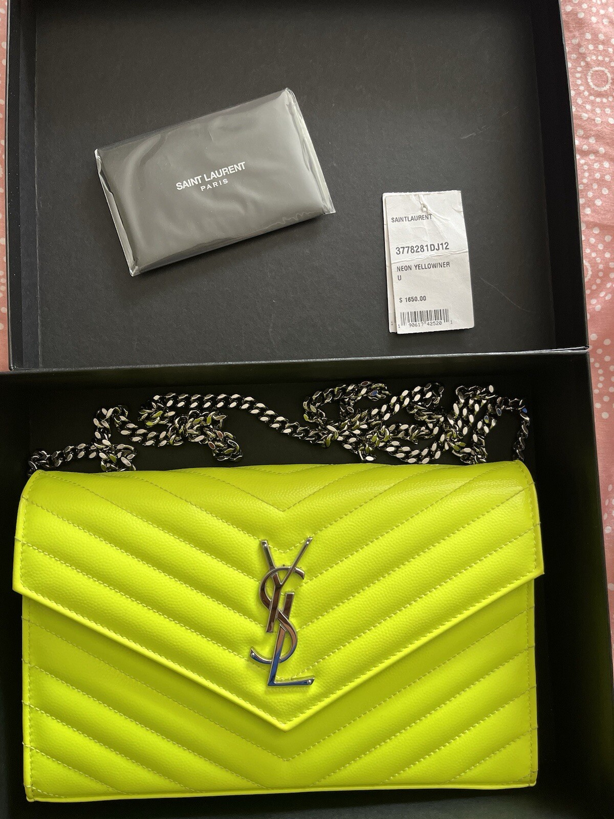 SAINT LAURENT Borsa YSL CASSANDRE giallo fluo brillante