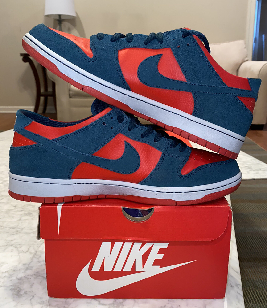 nike sb dunk reverse shark