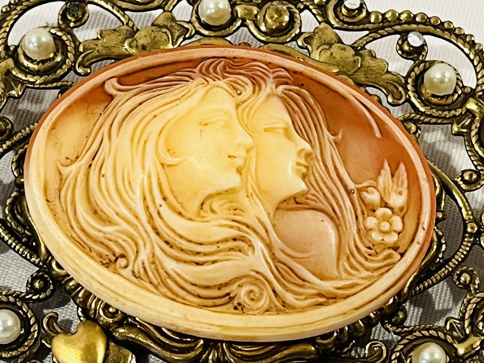 Vintage Hidden Heart Cameo Sisters Goddess Victorian … Gem