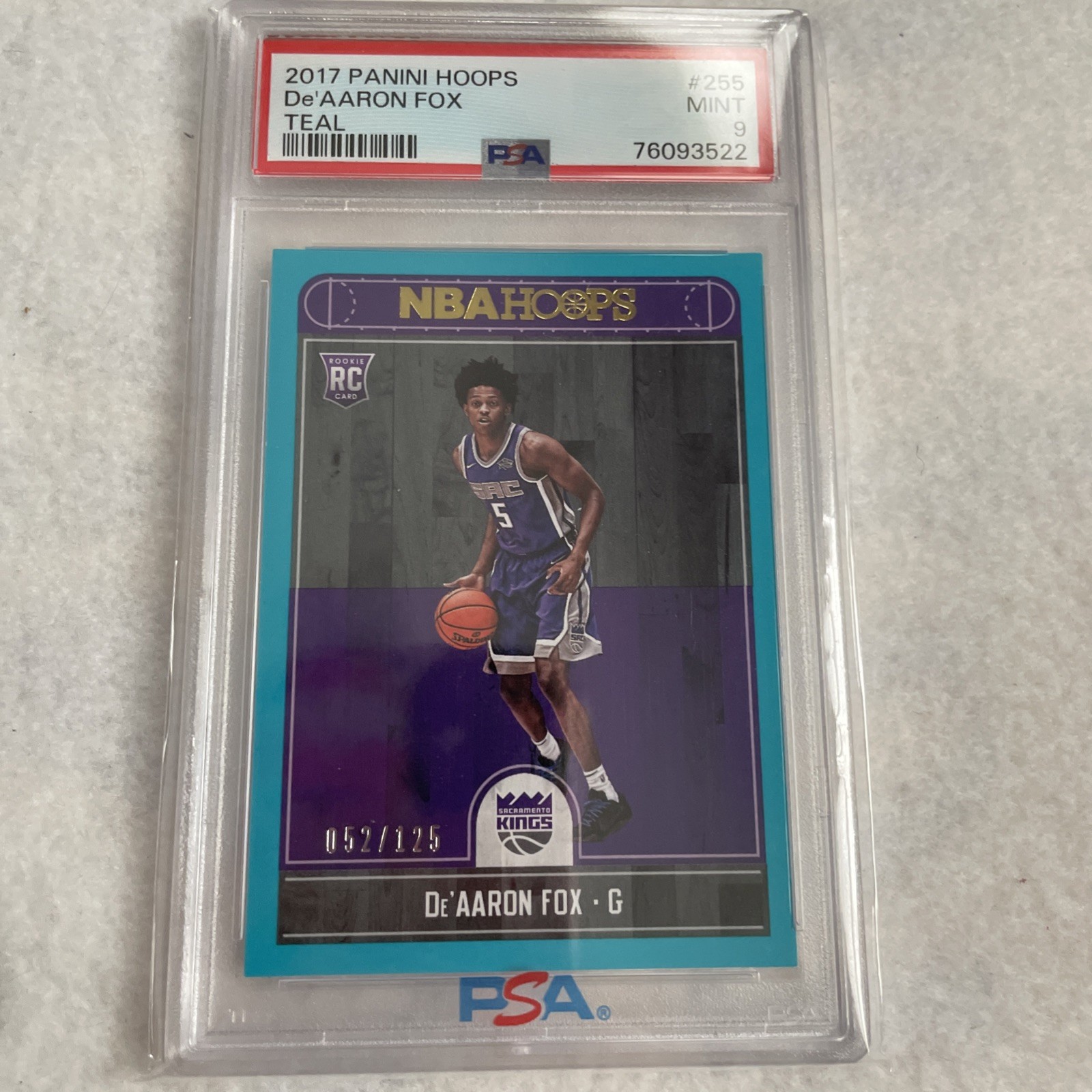 2017-18 Panini NBA Hoops - De'Aaron Fox #255 Teal /125 (RC)