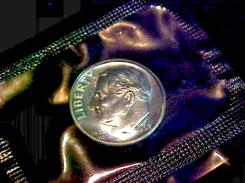 1962 SILVER PROOF DIME IN CELLO