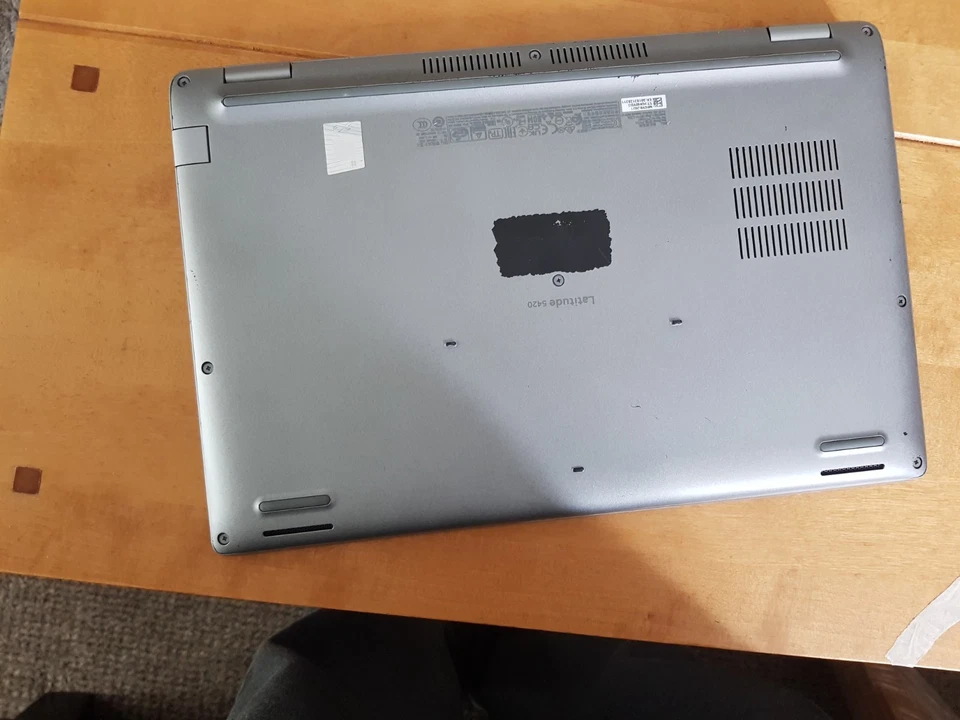 Dell Latitude 5420 · i5-1135G7 · 8GB · 256GB, photo 3 of 3