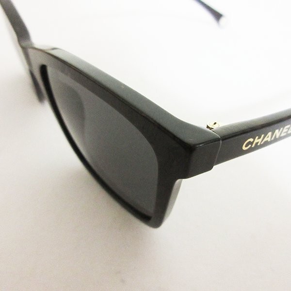 Excellent condition CHANEL Rectangle Shape Sungla… - image 6