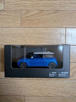 Mini COOPER SE J01 Pullback Car