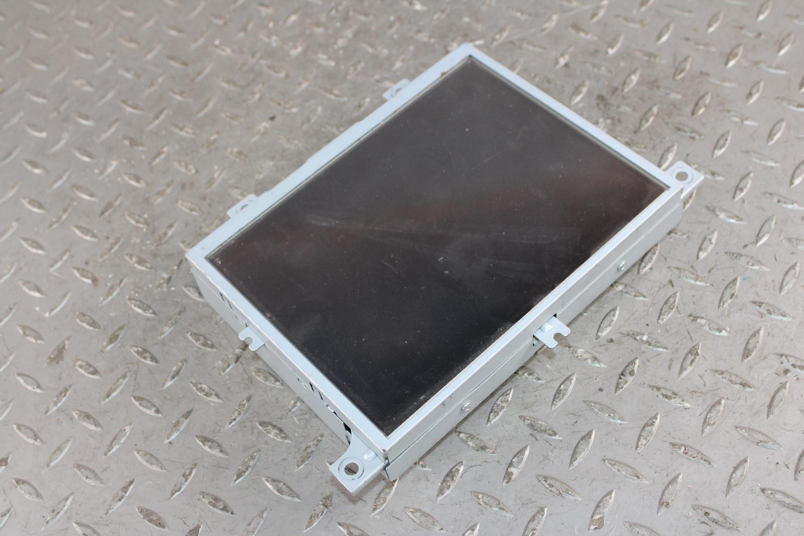 14-19 Maserati Ghibli Radio Info GPS NAV Disply Screen Information Display WTY