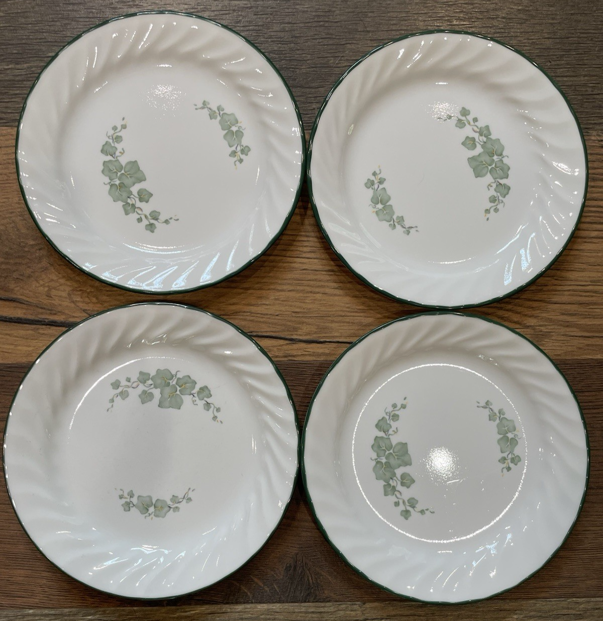 4 Corelle CALLAWAY Ivy BREAD DESSERT PLATES White Swirl GREEN LEAVES 7 1/4